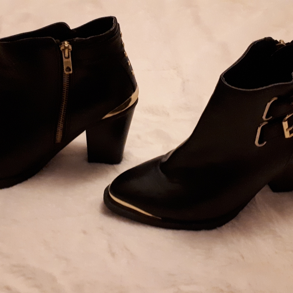 Booties - Picture 6 of 9